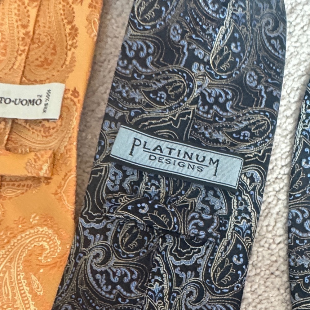 Bundle of men’s silk ties - Picture 6 of 9
